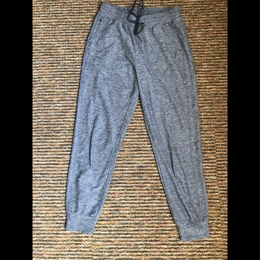 Barely worn Zella Charcoal Grey pants
